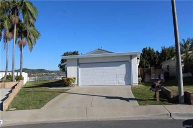 Main picture of 27282 Miraflores