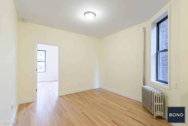 Main picture of 228 E 36th St