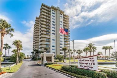 Main picture of 1621 Gulf Blvd