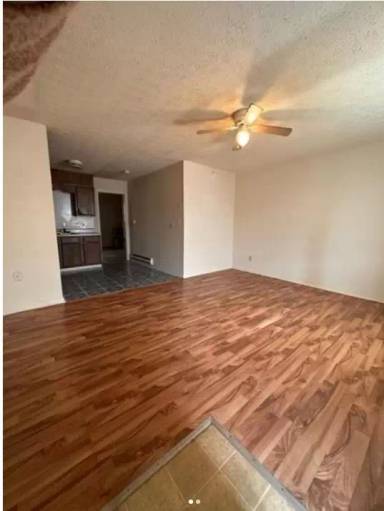 Main picture of 1625 Parkside Dr