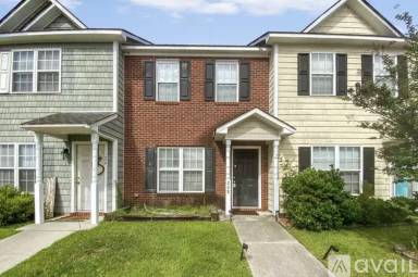 Main picture of 208 Springwood Dr