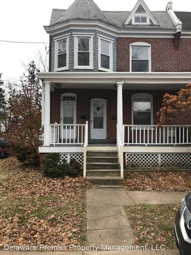 Main picture of 20 E 44th St