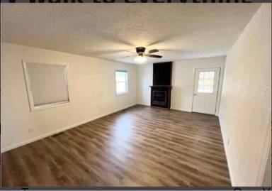 Main picture of 2422 Jackson Ave