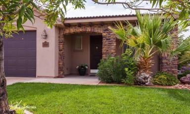 Main picture of 358 E Munich Dr