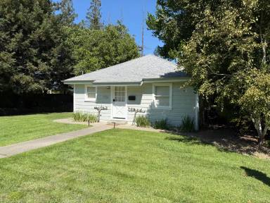 Main picture of 7759 Saint Helena Hwy