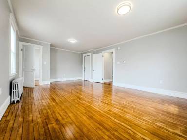 Main picture of 87 Gage St