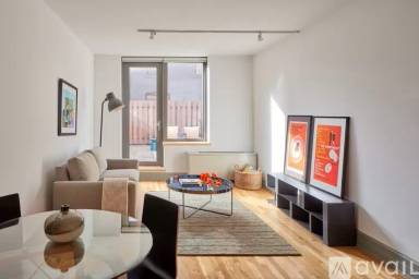 Main picture of 200 Atlantic Ave