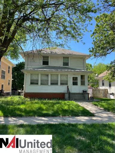 Main picture of 3407 Jackson St