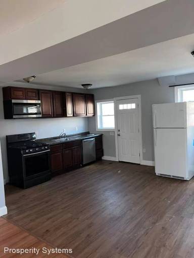 Main picture of 1352 Cedarcroft Rd