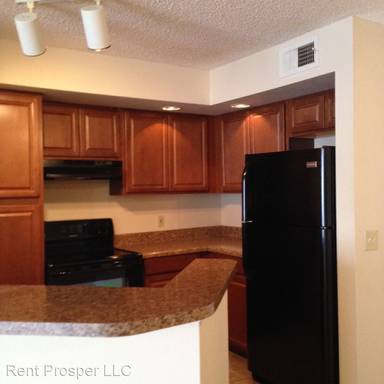 Main picture of 4532 Commander Dr