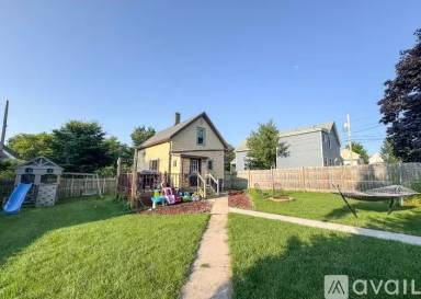 Main picture of 122 E Prospect St