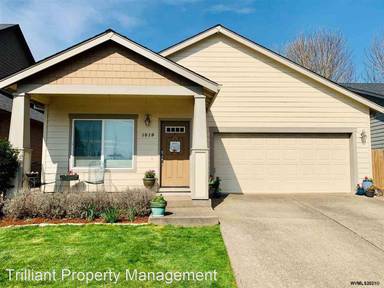 Main picture of 1019 Harbour Ln NE
