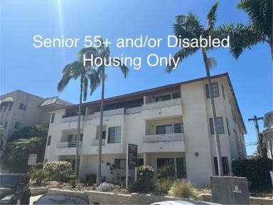 Main picture of 4042 Albatross St