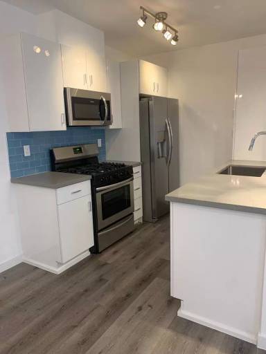 Main picture of 906 9th St