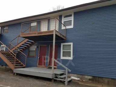 Main picture of 104 W Hudson St