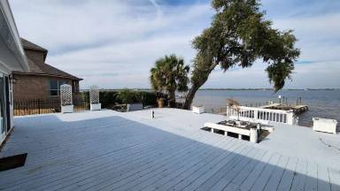 Main picture of 1714 Country Club Dr