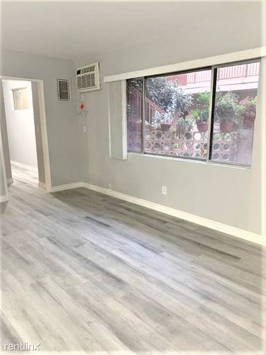 Main picture of 129 W Chevy Chase Dr