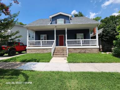 Main picture of 632 W 27th St