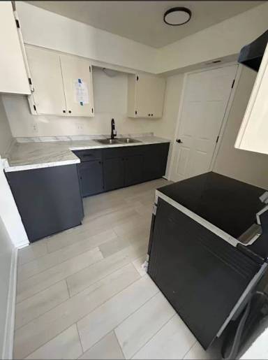 Main picture of 9803 Larkspur Ln