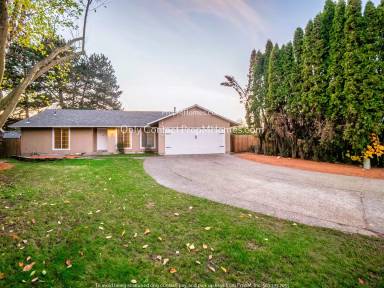 Main picture of 18980 SW Hennig Ct