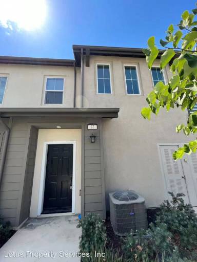 Main picture of 2337 S Via Vista