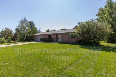Main picture of 4860 Sioux Dr