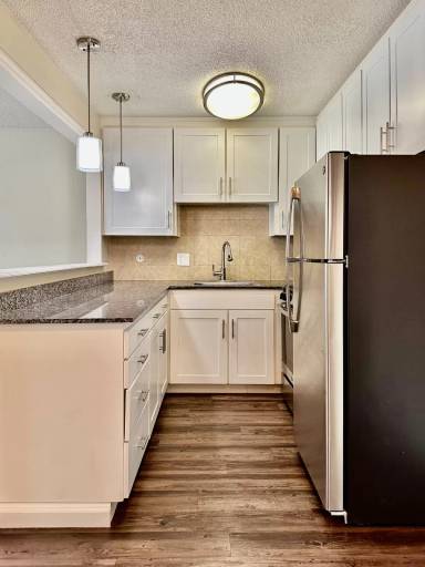 Main picture of Lakeview Towers Apartments
