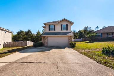 Main picture of 129 Bronze Cir