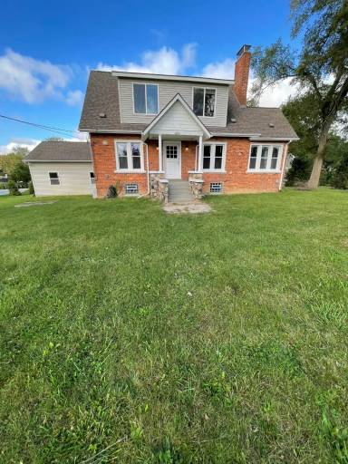 Main picture of 1330 Union Lake Rd