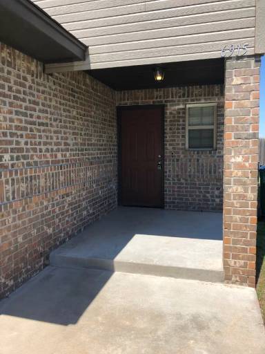 Main picture of 6915 Mayberry Ln