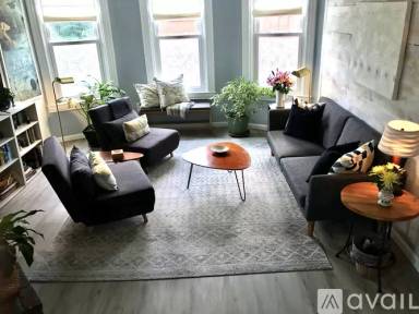 Main picture of 408 Hay St