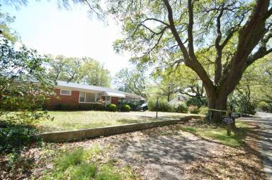 Main picture of 2133 Wappoo Dr