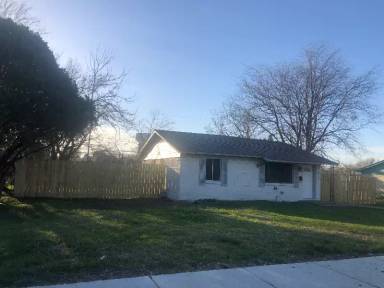 Main picture of 821 Powell Rd