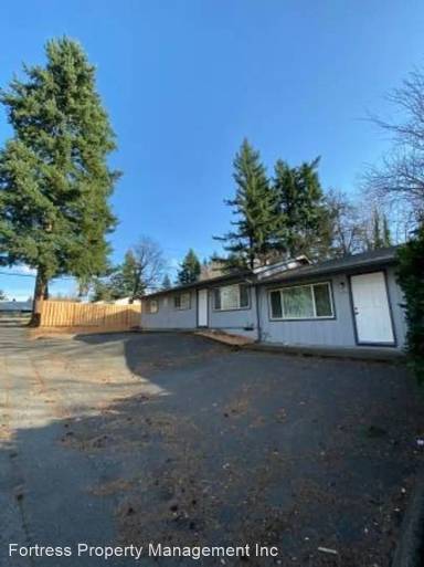 Main picture of 1125 NE 162nd Ave