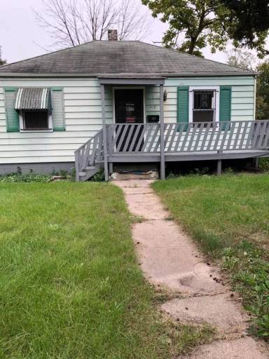 Main picture of 415 Tompkins St