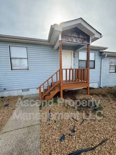 Main picture of 2705 Georgetown Dr NW