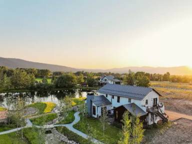 Main picture of 425 Mail Cabin Dr
