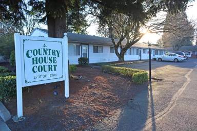 Main picture of 2737 SE 162nd Ave