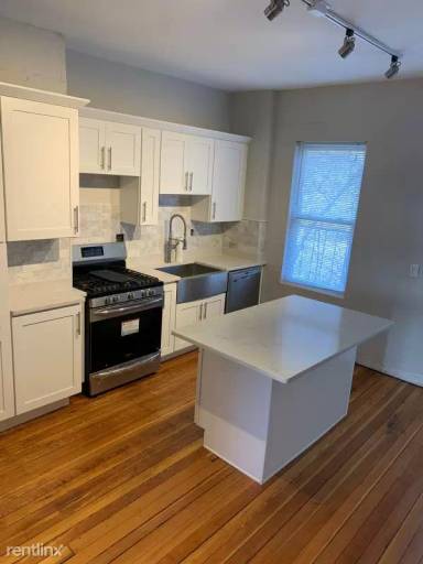 Main picture of 77 Webster St
