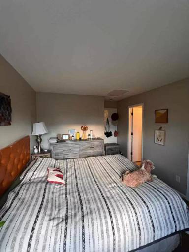 Main picture of 3400 W 104th Pl