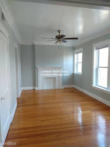 Main picture of 4752 N Rockwell St