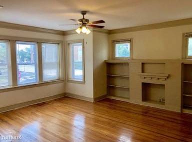 Main picture of 5958 S Rockwell St