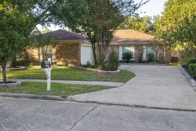 Main picture of 22206 Fincastle Dr