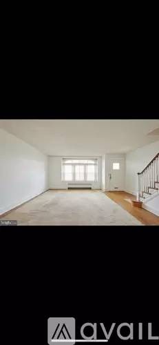 Main picture of 1720 Elston St