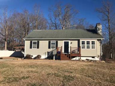 Main picture of 125 Meadow Ridge Dr