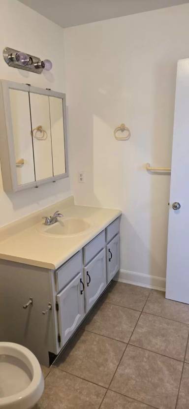 Main picture of 73 Passaic Ave