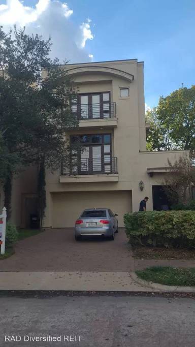 Main picture of 2218 Nantucket Dr