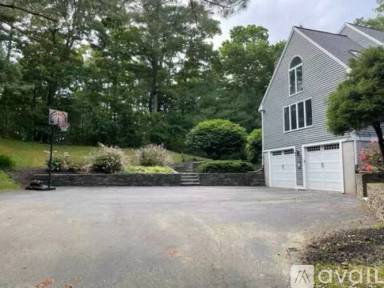 Main picture of 413 Elm St