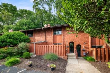 Main picture of 404 Worthington Dr