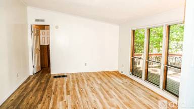 Main picture of 7 Breakwater Dr